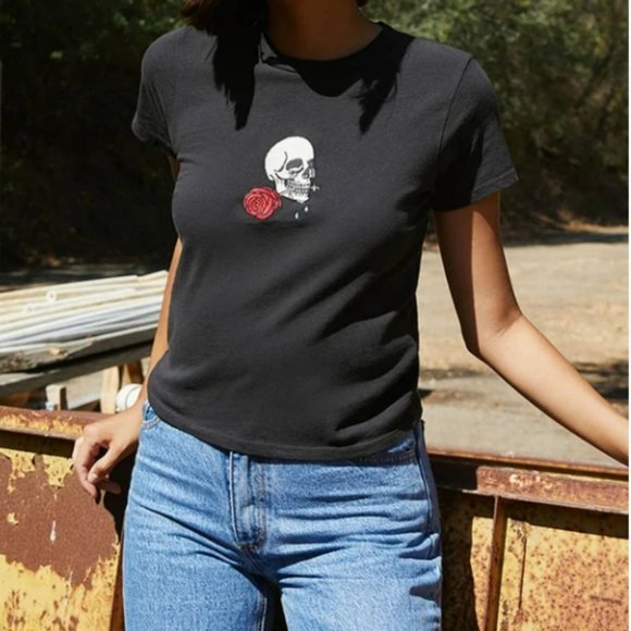 brandy melville skull shirt